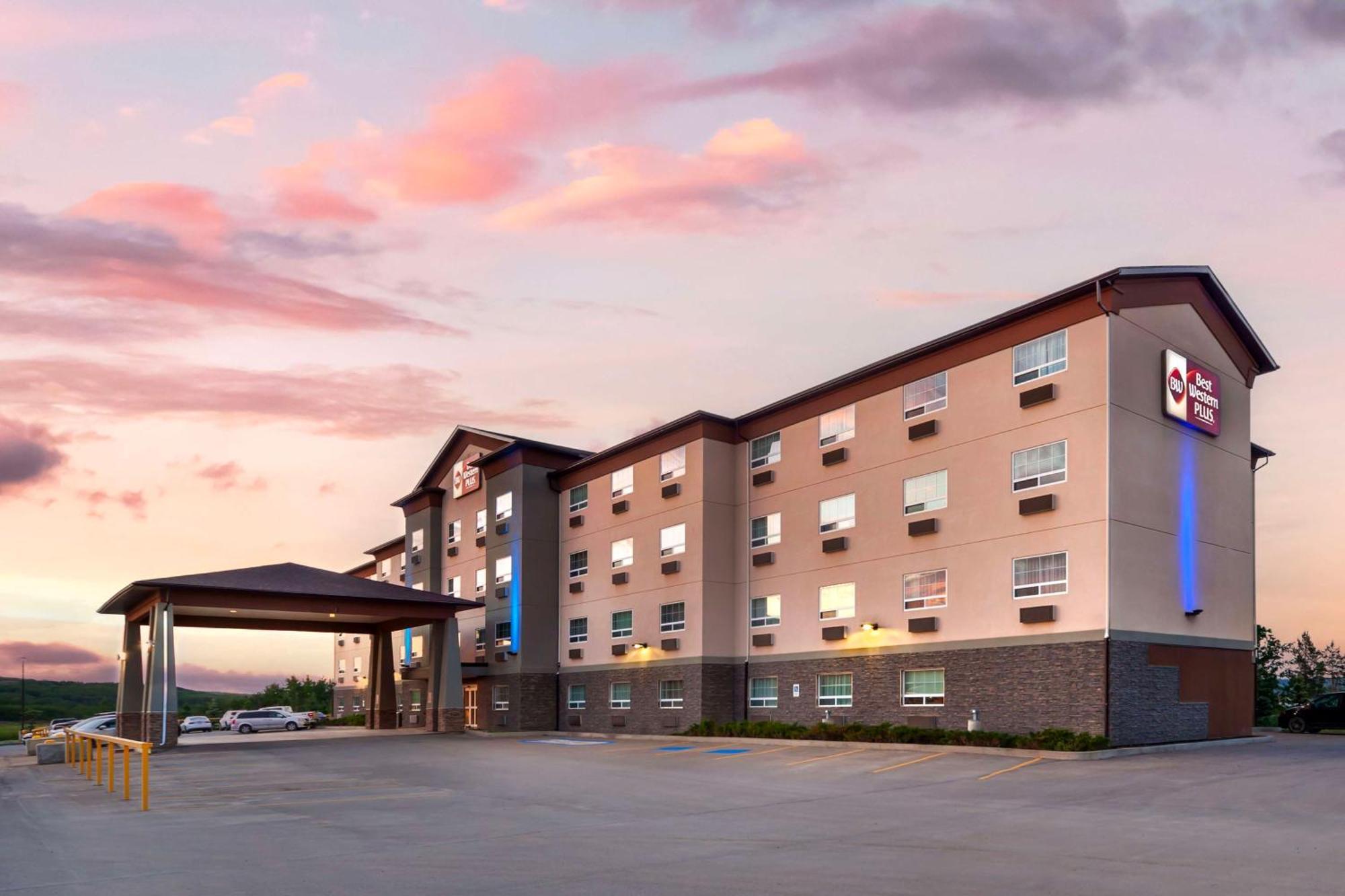 Best Western Plus Peace River Hotel & Suites Exterior photo