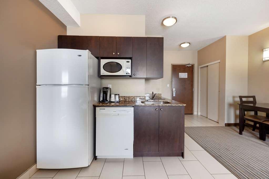 Best Western Plus Peace River Hotel & Suites Room photo